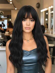 26英寸长款自然黑色柔顺波浪卷发，耐热合成纤维材质，空气分层刘海，适合女性打造自然妆容，时尚百搭，适合日常佩戴、约会、度假、摄影、角色扮演、优雅派对、音乐节、休闲聚会、洛丽塔风格等场合。 - 黑色 - 查看 2