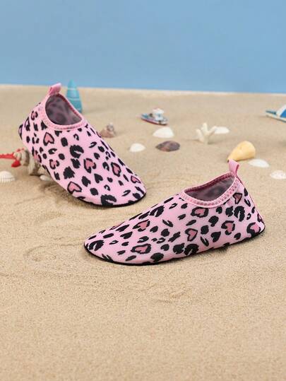 1 Pair Girls' Comfortable, Fashionable, Casual, Lightweight, Cute Cartoon Heart & Leopard Print Outdoor, Beach, Wading Water Shoes