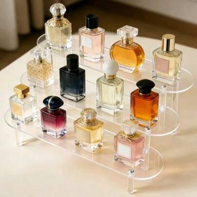 1个透明亚克力多层展示架，多功能桌面亚克力收纳架，适用于展示小型摆件、香水、化妆品、饰品等。多层透明收纳架，可用作蛋糕架、香水架、家居装饰展示架、珠宝和化妆品展示架。