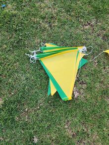 TendenciaPlástico Picado - Banderín Liso Amarillo Con Verde Vicodec Amarillo-verde Banderín LisoCalidad premium - Amarillo-Verde - Ver 5