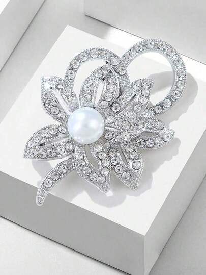 1 pieza Broche de mujer con flores de rhinestone, adecuado para vestidos XCKW