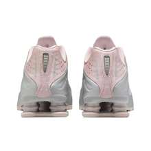 Nike Shox R4 Barely Rose Comfortable Non-Slip Durable Low-Top Casual City Commute Running Shoes, Women, Pink - Pink - View 5