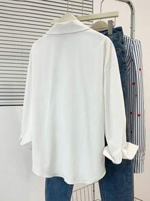 Camisa de mujer de manga larga con botones, ajuste regular de poliéster, blusa versátil para todas las estaciones, blanco para uso diario - Blanco - Ver 5