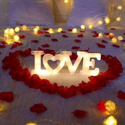 1 Letter Luminous Decorative Light, Valentine's Day Confession Night Light LOVE, Suitable For Family Festivals, Weddings, Birthdays, Bars, Shops, And Outdoor Decoration, Adding Atmosphere And Lighting Effects To Your Celebrations And Parties