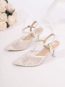 米色高跟鞋，踝带设计，蕾丝装饰，优雅女士时尚尖头高跟鞋，通勤必备，春秋新款