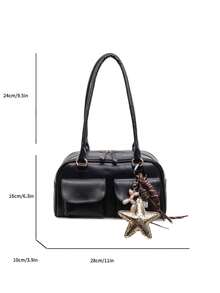 这款时尚经典的女士单肩包采用双提手设计，外形灵感源自保龄球。简约而不失容量，是一款时尚的通勤包。包身采用PU材质，并饰有金色星星吊坠，非常适合旅行、购物、通勤以及各种场合。它也是馈赠亲朋好友的绝佳礼物。 - 黑色 - 查看 2