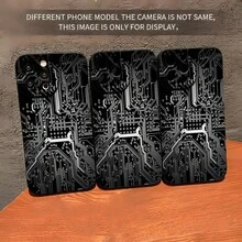 Funda de teléfono con efecto espejo y diseño de circuito impreso. También funciona como espejo y es compatible con  17,  16 Pro Max,  15 Pro Max,  13 y  12. Fabricada en TPU, ofrece protección contra golpes y caídas. Un regalo perfecto para amantes de la tecnología, familiares, amigos y ocasiones especiales como cumpleaños, festividades o aniversarios. - Negro - Ver 4