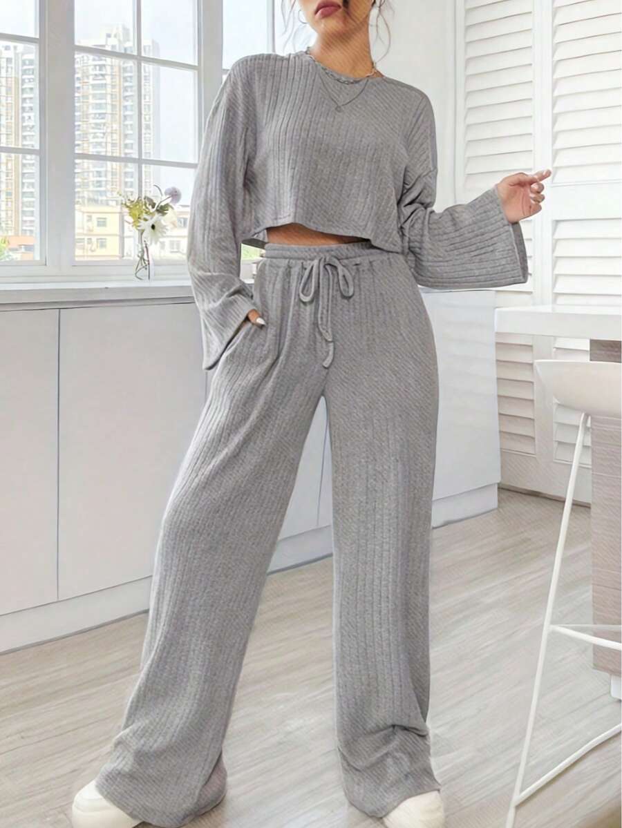 Bộ đồ ngủ dài tay gân sọc dáng rộng 2 món dành cho nữ, thích hợp mặc ở nhà vào mùa xuân/thu/đông, có thể mặc ngoài trời. - Màu Xám nhạt - Xem 1