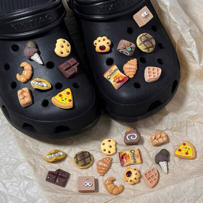 14 st söta skoberlocker i kaffe-serien, roliga skotillbehör i harts med avtagbar design, perfekta för sommarsandaler, PVC-strandväskor