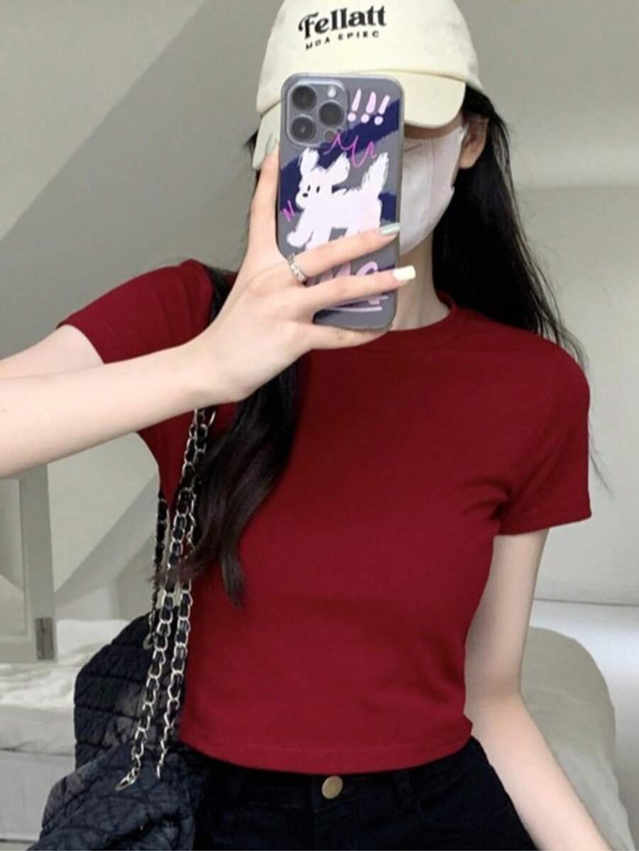 露脐短款圆领T恤,白色露脐短袖上衣,性感风格,夏季新款时尚,修身圆领短袖T恤,女士款 - 酒紅色 - 查看 1
