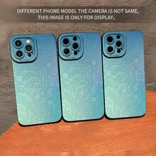 Funda de teléfono con efecto espejo y diseño de circuito impreso. También funciona como espejo y es compatible con  17,  16 Pro Max,  15 Pro Max,  13 y  12. Fabricada en TPU, ofrece protección contra golpes y caídas. Es perfecta para amantes de la tecnología y un regalo ideal para familiares, amigos, cumpleaños, festividades o cualquier ocasión especial. - Negro - Ver 4