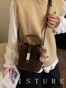 复古丝绒水桶包，女士手提包单肩斜挎包，带吊坠，适合女孩、女士、大学生、年轻职业女性和上班族，非常适合工作、商务、通勤和上学使用。 - 咖啡 - 查看 4