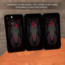 Esta elegante funda con espejo, con diseño abstracto en rojo y negro, combina estilo y funcionalidad, y es compatible con  17,  16 Pro Max,  15 Pro Max,  13 y  12. Fabricada en TPU resistente, ofrece una excelente protección contra golpes y caídas. Perfecta para regalar a familiares, amigos, pareja o como un accesorio elegante para ti, es una excelente opción para cumpleaños, festividades y ocasiones especiales. - Negro - Ver 4
