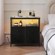 Owii Mesita de Noche Moderna con Carga y 4 Cajones de Tela, Nochero LED 3 Niveles con Estantería,Mesa Auxiliar de Madera para Dormitorio, Sala u Oficina 62*30*60CM (Negro) - Marrón - Ver 7