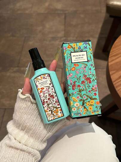 PEACH JO+ 1PC/ 100ml Fabric Fragrance Spray, Clothing Fragrance Spray, Light Fragrance And Lasting Freshness, Air Freshener, Suitable For All Kinds Of Clothes, Bathrooms, Bedrooms, Wardrobes, Living Rooms And Cars Air Freshener Birthday Gift Graduation Ceremony