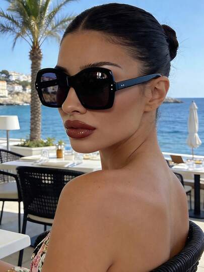 女士经典复古超大方形偏光太阳镜，塑料镜框时尚眼镜，适合大脸人士，是海滩度假和休闲穿着的理想之选