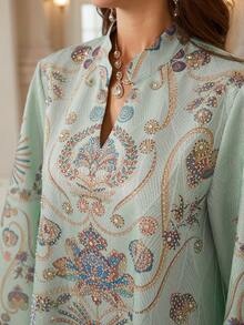 Elegant Women's Notched Neck Long Sleeve Arabian Dress, Made Of Jacquard Mesh Fabric With Vibrant Bohemian Print, Showcasing Graceful Style - NT04 - View 4