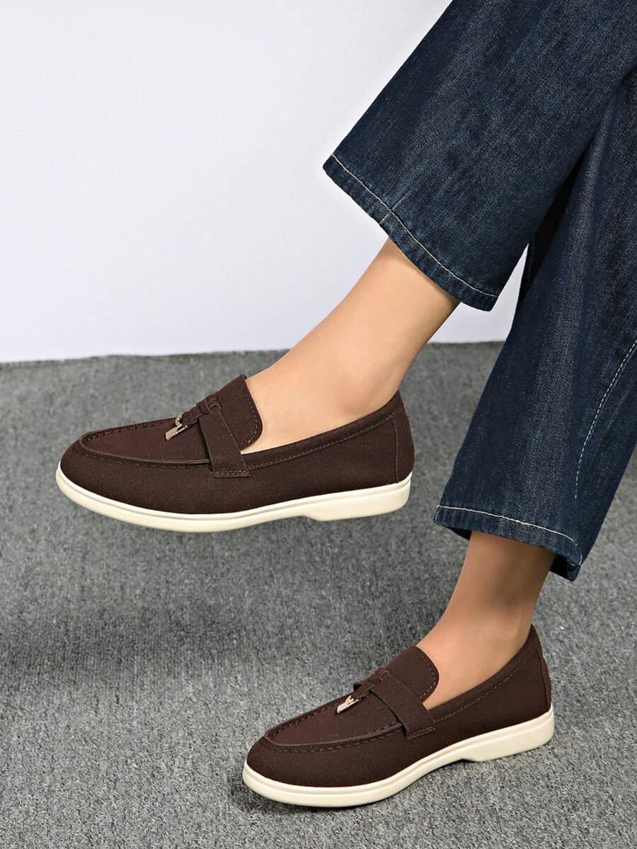 女士绒面革毛绒乐福鞋，冬季流苏搭扣保暖内衬套脚平底休闲鞋 - 咖啡棕 - 查看 1