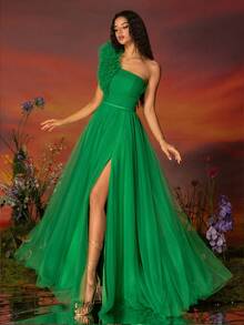 VIPGIRL 绿色女招待礼服，缀满珠饰，尽显仙气奢华，适合宴会、年会等场合，单肩设计，由T台模特演绎 - 綠色 - 查看 8