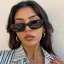 1/2副复古方形眼镜，经典方形镜框，适用于婚礼、新娘送礼会、单身派对、摇滚主题派对（男女通用）、情人节装饰、婚礼回礼、伴娘礼物、毕业装饰等场合。