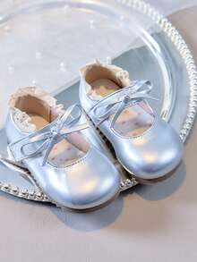 1 Pair Kids' Retro Solid Color Soft Bottom Flat Shoes, Lightweight Non-Slip, Suitable For Holidays, Daily Wear, Fashion Comfortable Walking Shoes. Suitable For Outdoor Activities And Casual Wear, Hook And Loop Closure, Suitable For Girls All Seasons - Silver - View 4