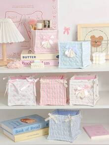 1pc Ins Style Quilted Desktop Storage Basket Features A Lace Bow. It's Suitable For Organizing And Storing Desktop Items, Including Lipsticks, Makeup Brushes, And Skincare Products. It Can Also Be Used As A Desktop Decoration, A Cosmetics Storage Basket, An Earphone And Lipstick Organizer, A Portable Picnic Basket, A Stationery Storage Basket - Multicolor - View 12