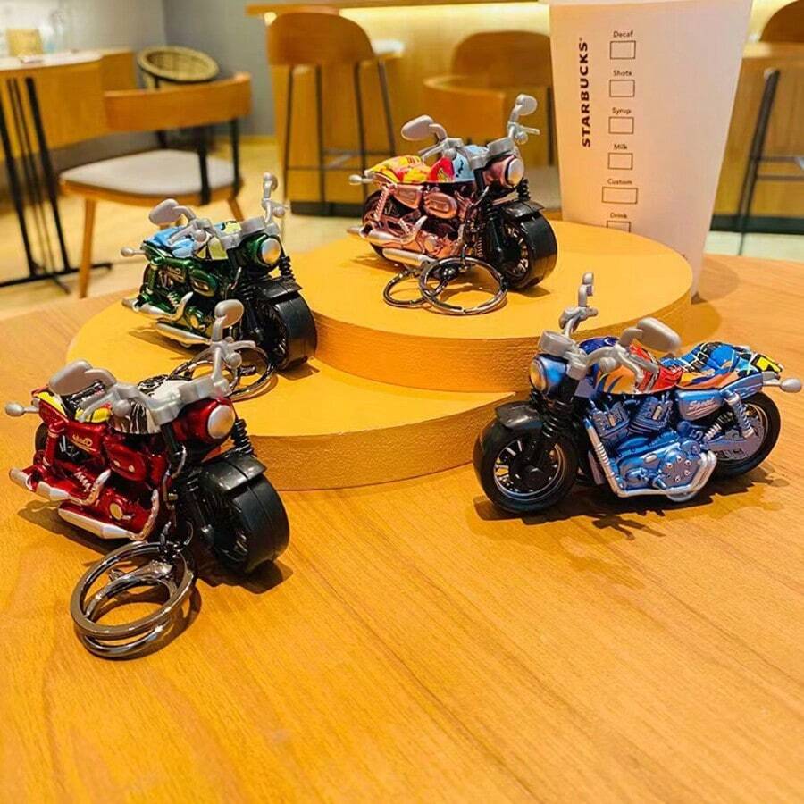 1个2026新款精美礼品逼真摩托车模型钥匙扣，3D摩托车造型金属风格减压吊坠，时尚配饰，适用于背包、手提包、通勤、日常使用 - 创意设计，轻巧便携，礼品 - 彩色 - 查看 1