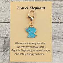 Bộ 5 móc khóa hình voi, gồm 1 chiếc/5 chiếc, có các màu trắng: xanh dương, hồng, tím, đỏ. Thiết kế dễ thương và mềm mại, kèm theo thẻ có chữ viết đồng nhất. Hình voi trên móc khóa phù hợp với những người yêu thích du lịch và tìm kiếm sự bầu bạn, có thể dùng làm móc khóa hoặc trang trí túi xách, cũng thích hợp làm quà tặng cho những người thường xuyên đi du lịch, truyền tải ý nghĩa "Luôn đồng hành trên hành trình" với hình dáng chú voi đáng yêu. - Nhiều màu - Xem 14