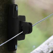 TendenciaAislador De Esquina Negro Para Cerca Eléctrica 55 PiezasCalidad premium - 1 - Ver 6