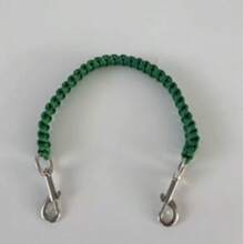 1条尼龙安全腹带/防滑带，适用于英式马鞍，带扣，训练配件。确保骑乘安全，增强马鞍后带的稳定性。适用于马术运动、骑马、户外活动、马术表演和骑乘训练。