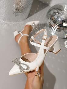 新款时尚女士尖头婚鞋，镂空粗跟白色蝴蝶结休闲舒适高跟鞋 - 白色 - 查看 1