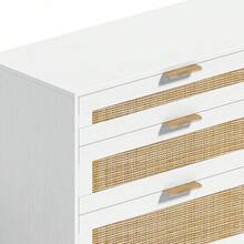 Cómoda de ratán blanco de 59 pulgadas con 6 cajones - Cuenta con tiradores de metal y patas de madera, ideal para dormitorio, sala de estar o almacenamiento en el pasillo - 59", blanco + MDF + cajones de diferentes tamaños - Ver 9