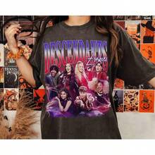 Descendants Zombies Comfort Color Shirt, Descendants Zombies Worlds Collide Tour Outfit, Trending Tee, Disneyland Vacation Trip Gift 2025 - Màu chủ đạo của bức ảnh - Xem 1