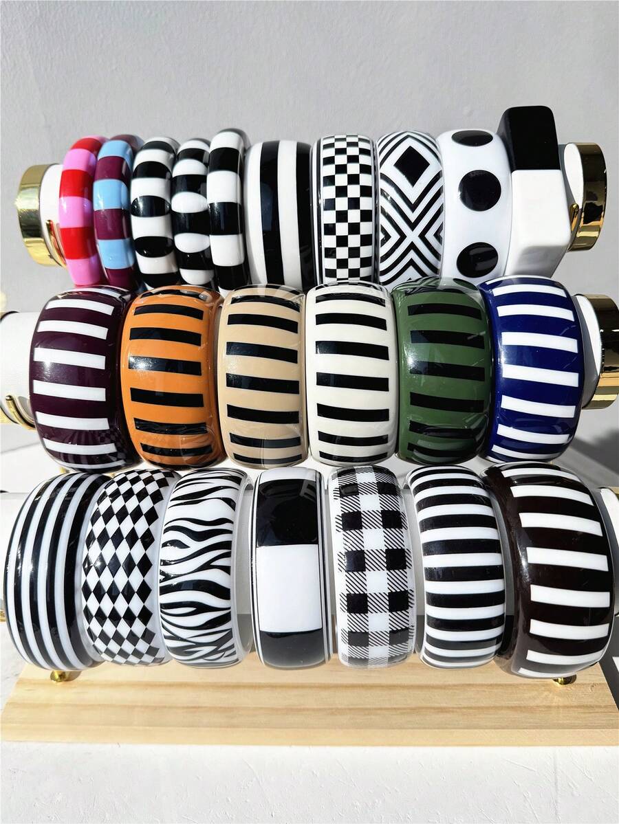 极简复古黑白条纹格子树脂手链，几何宽幅拼接手链 - 彩色 - 查看 1