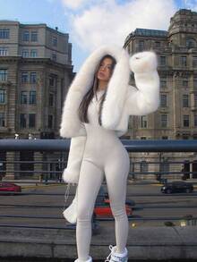 Soft And Thick Plush Women's Short Fur Coat, Elegant And Fashion Women's Hooded Cardigan With Long Sleeves Jacket - 白色 - 查看 6