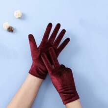 1 Pair Women's Gloves, High Density Stretchy Five-Finger Adult Female Gloves, Velvet For Etiquette, Dance, Wedding, Riding, Driving In Winter - Burgundy - View 3