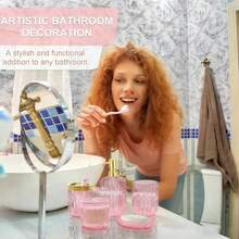 5-Piece Pink Diamond-Cut Glass Bathroom Accessories Set, Includes Soap Dispenser, Soap Dish, Toothbrush Holder, Tumbler & Cotton Swab Jars, Modern Crystal Decor For Bathroom - Housewarming Gift - 粉紅色 - 查看 2
