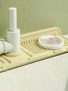 1 pieza Almohadilla de silicona para grifo, a prueba de salpicaduras y recortable con bordes estrechos, ideal para fregadero de cocina y lavabo - Multicolor - Ver 4