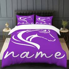 2/3 delar anpassningsbart namntäckeset med flerfärgat hästtryck. HD-tryckt sängklädesset bestående av ett täcke och två örngott; örngottinlägg ingår ej. Utformad för användning i sovrum, bostäder och sovsalar. Tillverkad för komfort med en mjuk tygkonstruktion. - Multifärgad - Visa 2