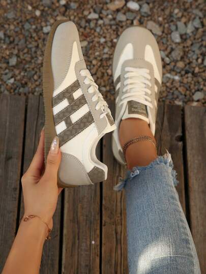 女士条纹经典生胶底复古街头撞色OG运动鞋 - 经典百搭的日常必备鞋款，适合夏季、春季、复活节、情人节等场合。