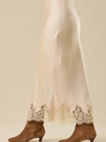 2026 Womens Lace Trim Long Satin Skirt Silk Elegant High Waist Cocktail Party Wedding Flowy A-Line Maxi Skirts - trắng - Xem 2