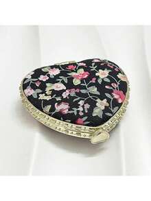 1pc Portable Heart-Shaped Folding Makeup Mirror With Cute Cloth Cover And Printed Pattern - Double Side Cosmetic Mirror Suitable For Home And Travel, Ideal Gift For Women, Girls, Mothers, Friends And Wives, Compact Mirror, Pocket Small Vanity Mirror, Living Room Home Bedroom Bathroom House Decor, Travel Stuff, Wedding, Party, Birthday, Gifts For Men Mom Dad Best Friends Teacher, New Years, Accessories, Funny Gift,Makeup,Cheap,Room Decor,Vanity,Travel,Bedroom,Makeup Accessories,Mirror,Vanity Mirror,Mini Mirror,Compact Mirror,Mirror Small,Hand Mirror,Cheap,Stocking Stuffers,Makeup,Makeup Tools,Cheap Stuff,Gifts,Gifts For Women,Christmas Gifts - 彩色 - 查看 8