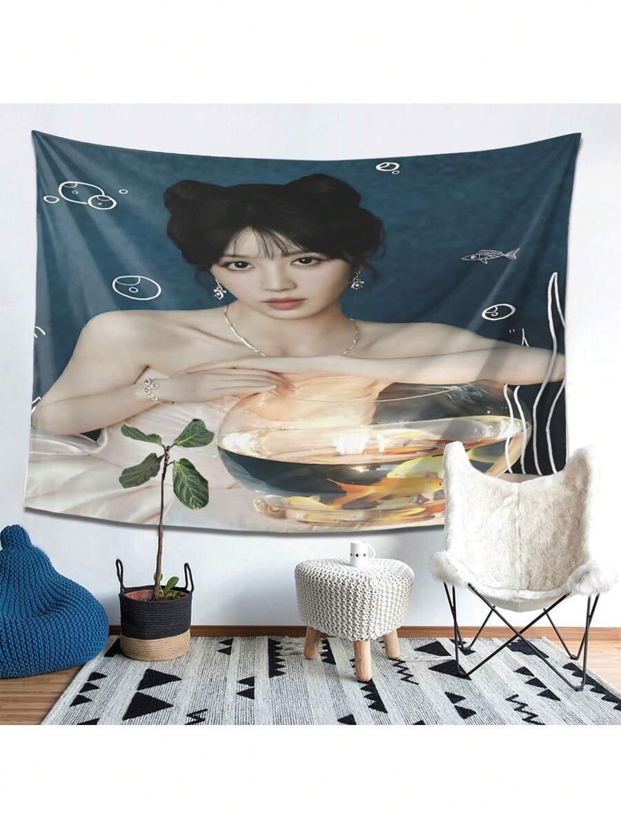 1pc Esther Yu Tapestry - Soft Light Beige-Friendly Horizontal Wall Hanging Suitable For Christmas Decor, Esther Yu Themed Room Aesthetics, Home & Commercial Spaces - Holiday Wall Art With Esther Character Design - 彩色 - 查看 1