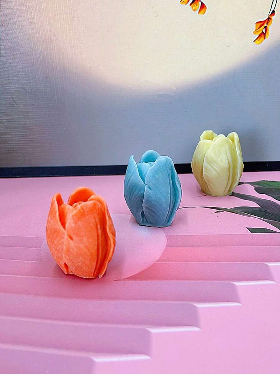 1个郁金香造型硅胶蜡烛模具，DIY手工3D刺绣花朵硅胶模具 - 适用于香薰蜡烛、肥皂、树脂和石膏工艺品 | 精致的花瓣和叶子设计，逼真效果 | DIY家居装饰、汽车装饰、烛台 | 可重复使用的柔性模具，肥皂制作材料，自然风格装饰，精致手工制品