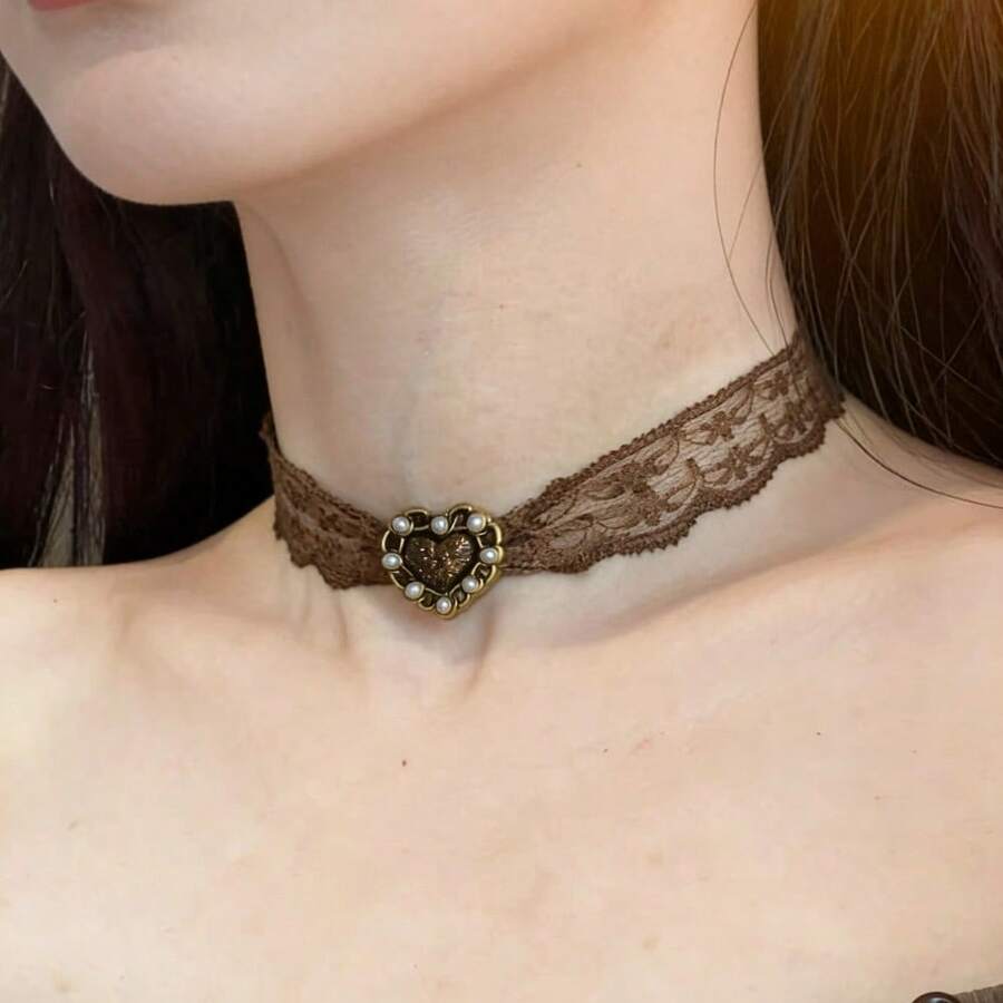 Brown, Lace, Vintage Choker Necklace, Women's, Retro Pearl, Heart Pendant, Clavicle Chain, Versatile Everyday Necklace. - 棕色愛心項圈32+7cm - 查看 1