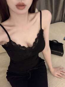 蕾丝V领性感吊带背心，女士春夏款，带胸垫，露背，修身打底衫 - 黑色 - 查看 3