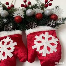 Shiny Christmas Wreath Gloves - Red - View 4
