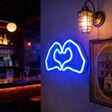 LED心形霓虹灯墙饰，电池/USB供电浪漫仙境灯，适用于家居、情人节、节日、派对、婚礼、卧室、客厅装饰 - 愛心手勢霓虹燈 - 查看 10