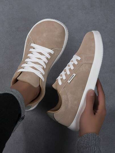 2026新款男士时尚休闲鞋，简约设计，轻便软底，舒适系带运动鞋