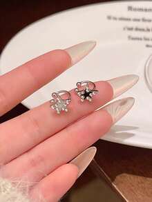 1对简约百搭水钻星星耳夹，优雅耳夹式耳环，适合无耳洞人士佩戴 - 銀色 - 查看 4